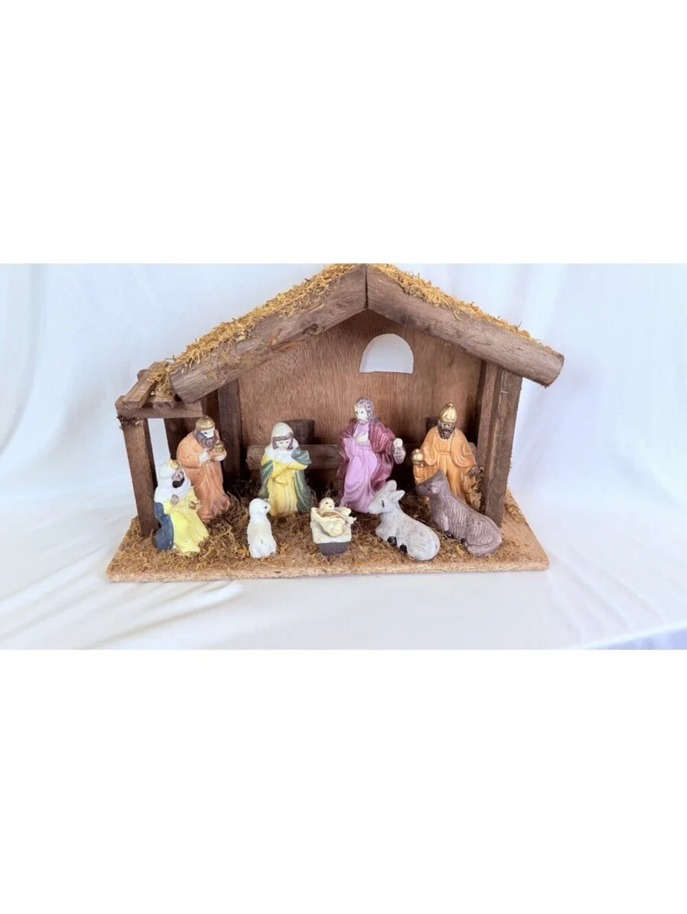 Hand Painted Nativity Manger Scene 8pc Ceramic Figurines Baby Jesus Removable